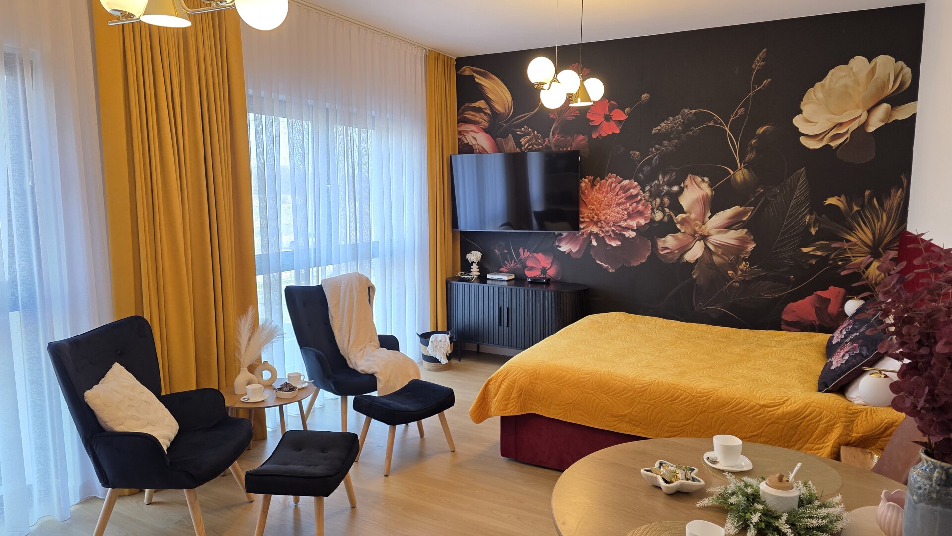 Apartament 15 "Bordowy"